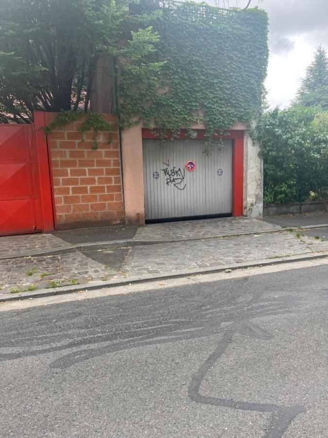 Ravissant Loft Avec Parking Souterrain Gratuit Sur Place Ivry-sur-Seine Exteriör bild
